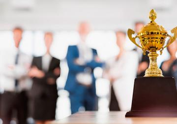 https://sandbox.harvard-deusto.com/sites/default/files/styles/article_normal/public/2020-08/haciendo-mas-competitivo-negocio.jpg?itok=wPJHxTKp&x=1759618827